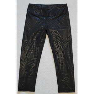 Fabletics Define Mid-Rise Capri